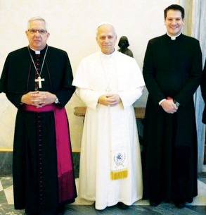 Papa Leão XIV recebe, em audiência, Dom Devair e padre Mateus Kerche