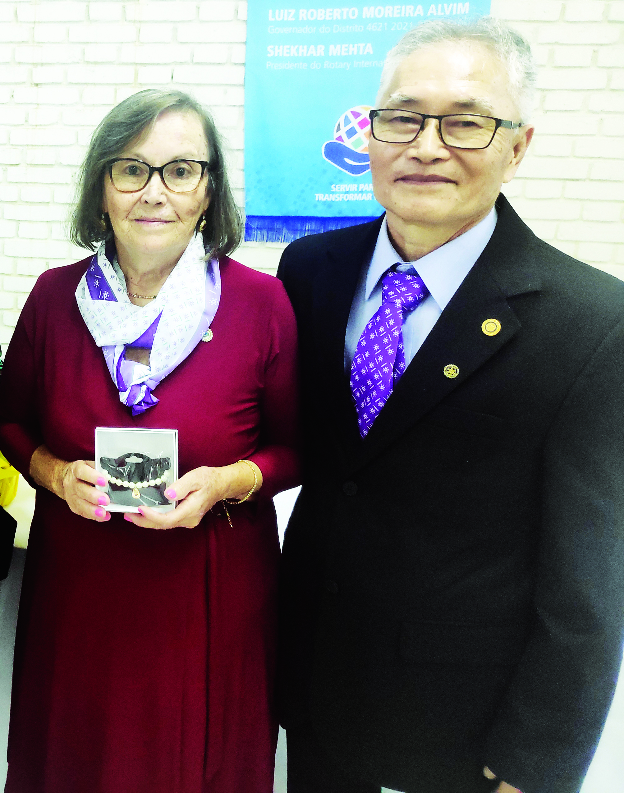 Fátima e Takashi assumem presidência da Afroc e Rotary Club de Capivari, em reunião festiva dia 1º de julho